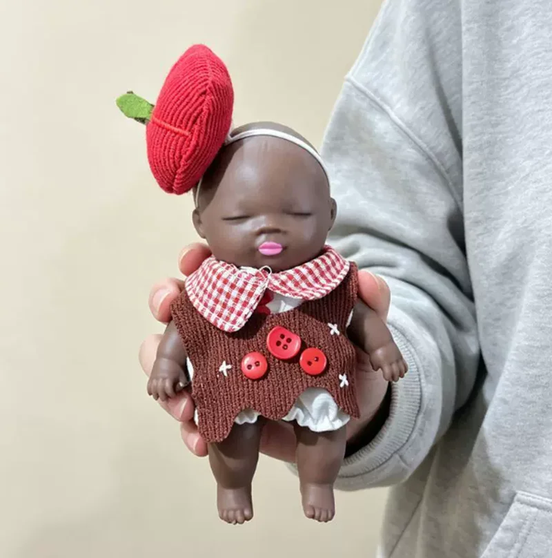 

Natasha Squeeze Decompression Toy 14cm Black Skin Ugly Doll With Clothes Set Relieve Anxiety Prank For Adult Office Workers