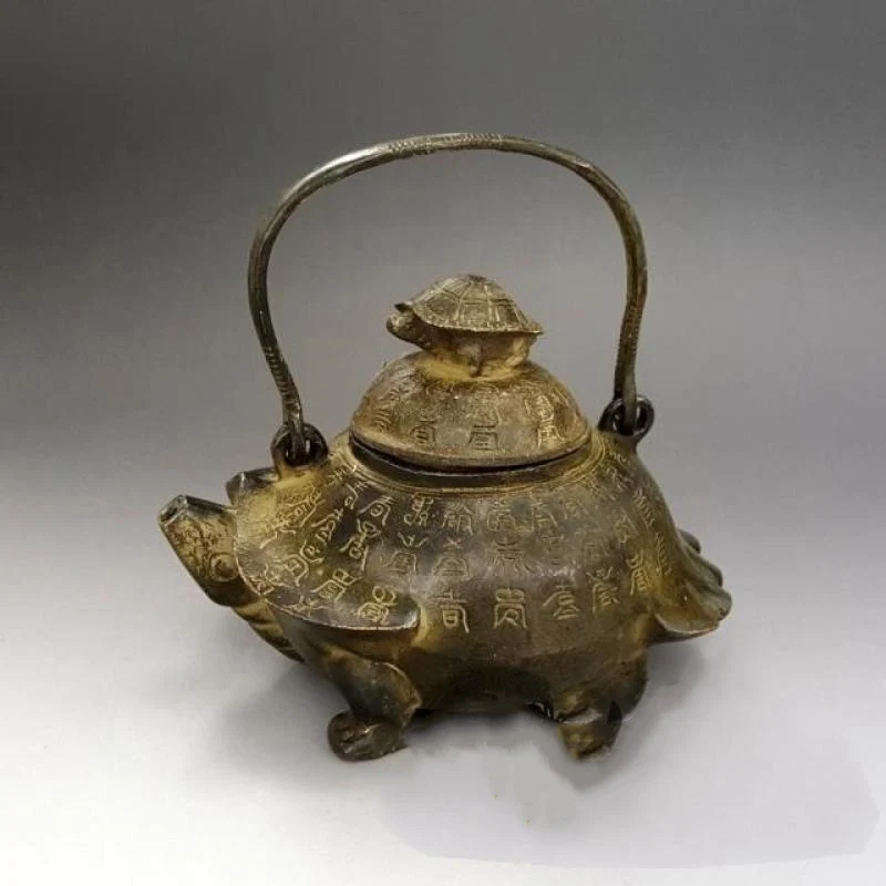 

Archaize Decorated Old Handwork Tibet Brass Bronze Carved Tortoise Big Tea Pot Beasts Dragon Tortoise Pot Collection Ornaments