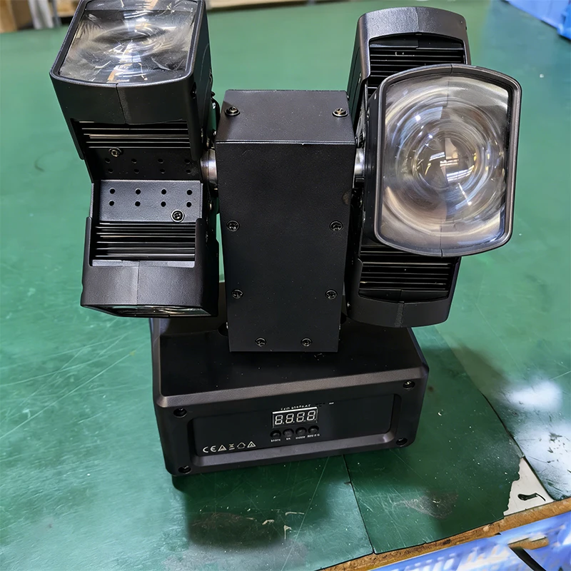 

Миниатюрные светодиодные вращающиеся DJ-прожекторы RGBW 5 ° Вращающийся световой эффект для сцены с активацией звуком DMX 512 для вечеринок и шоу