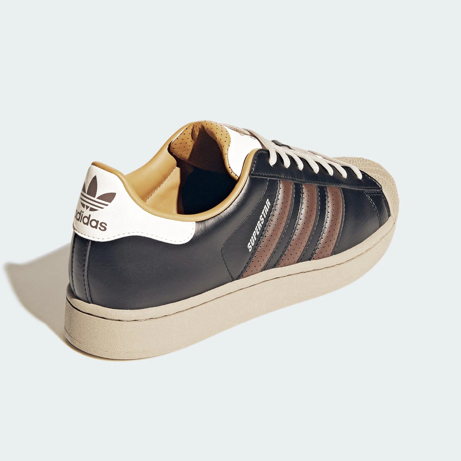 アディダス 正規品 クローバー メンズ レディース ローカッ - Running Gear Adidas のレビューと価格