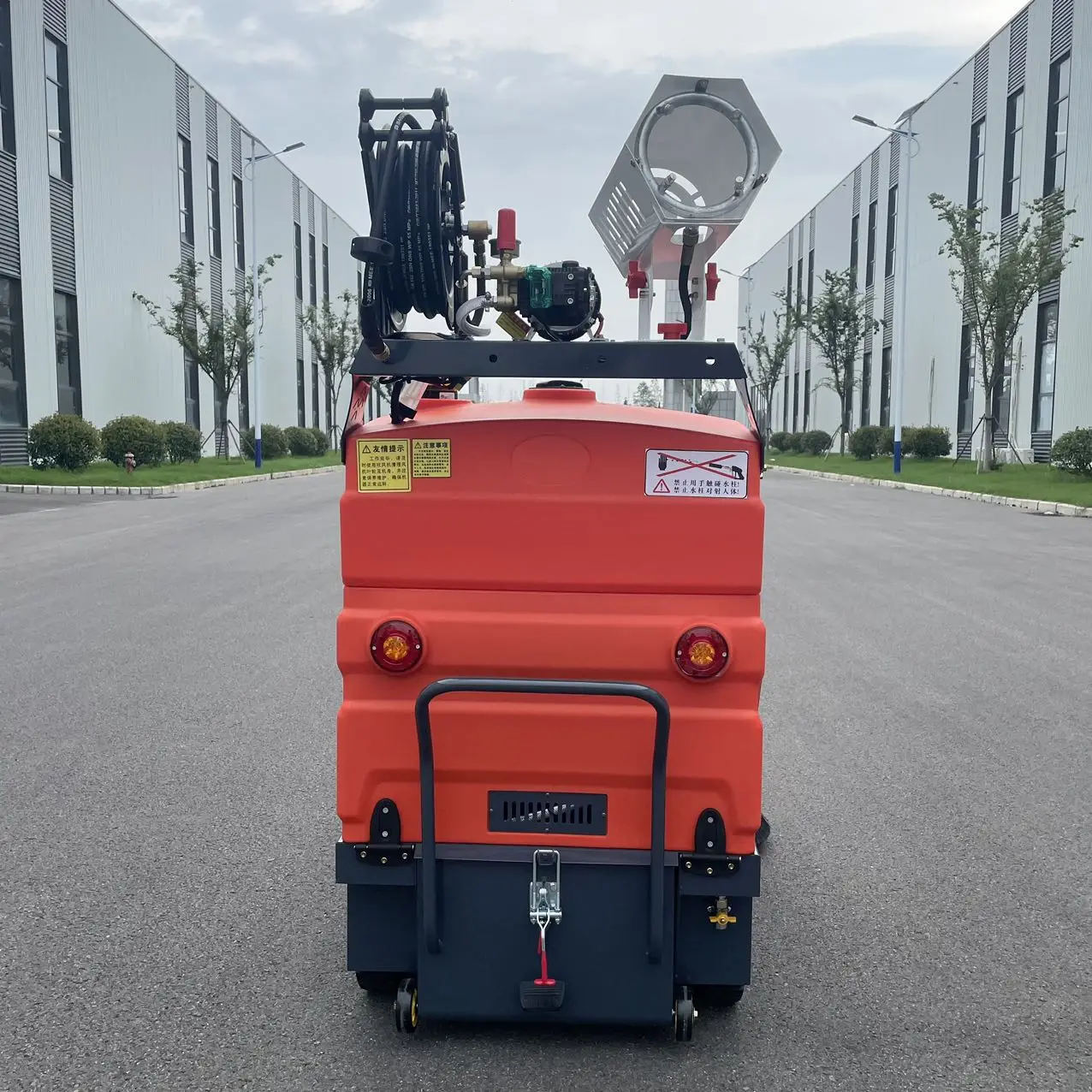 1300 Electric Small Industrial Ride-On Self-Propelled Warehouse Floor Sweeper Machine 1300mm Cleaning Width for Logistics