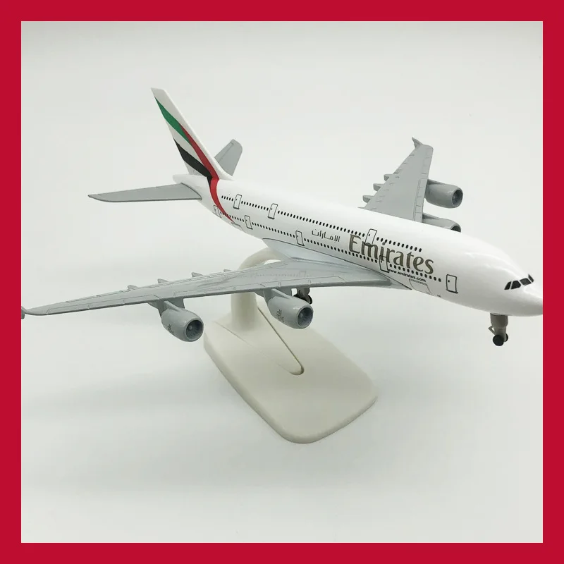 โมเดลเครื่องบิน UAE A380 ขนาด 20 ซม. ทำจากโลหะผสมแข็ง โมเดลเครื่องบินแบบตั้งโชว์พร้อมล้อลงจอด ของตกแต่งบนโต๊ะทำงาน เป็นสินค้าที่ดี