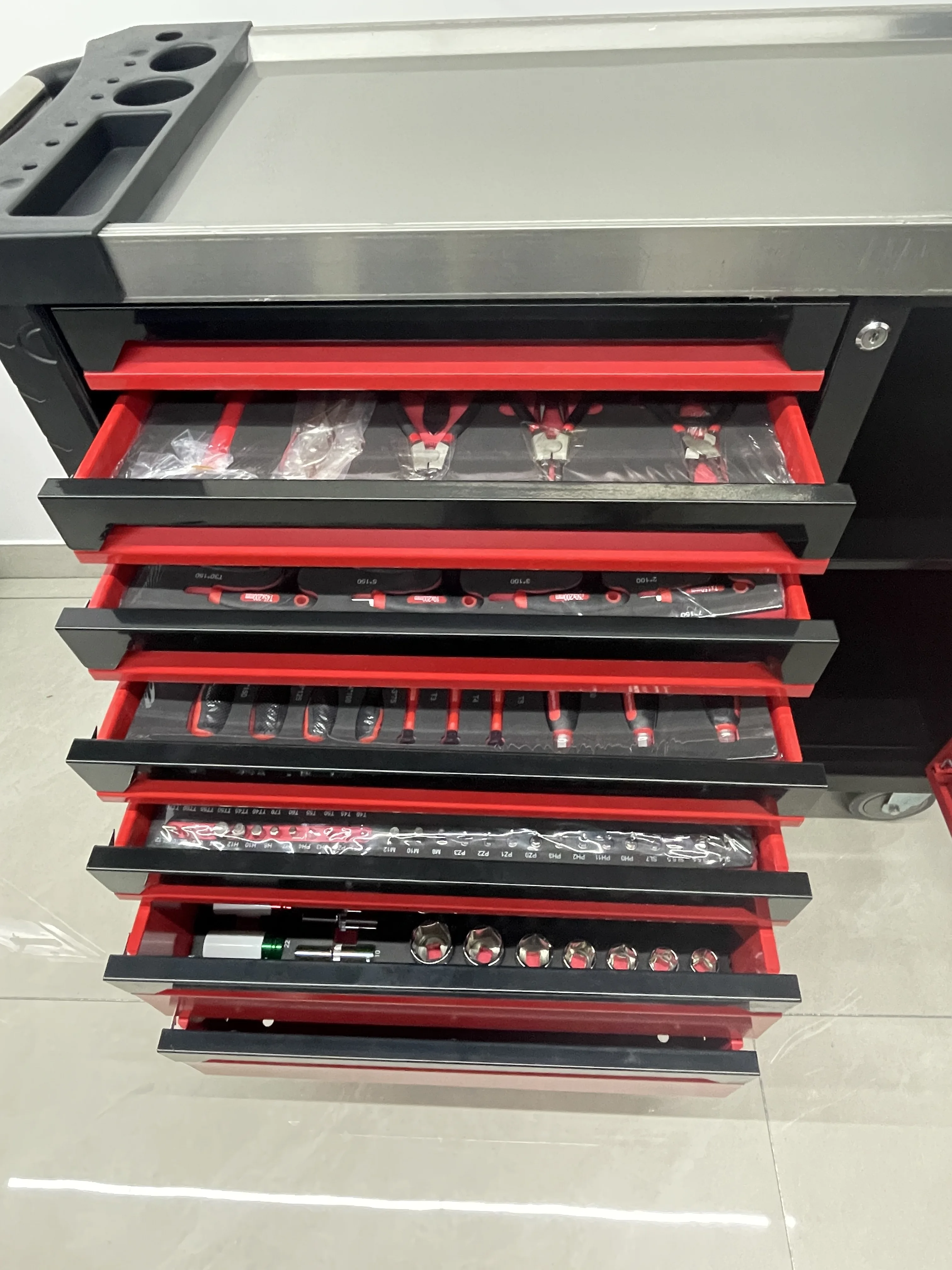 CE 8 Drawers Heavy Duty Metal Tool Cabinet Storage 258 Sets Maintenance Hand Tools Customizable OEM Garage Tool