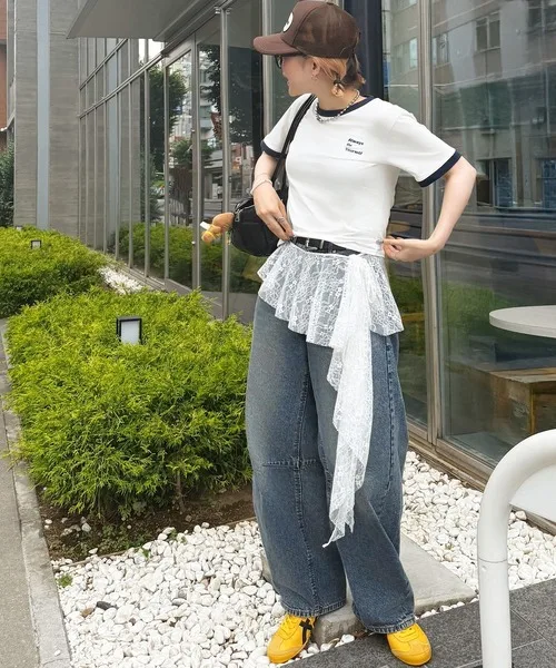 Jeans pantalons décor brodé fleur dentelle Mini jupe irrégulière voir à travers des jupes froncées taille haute Harajuku jupes plissées