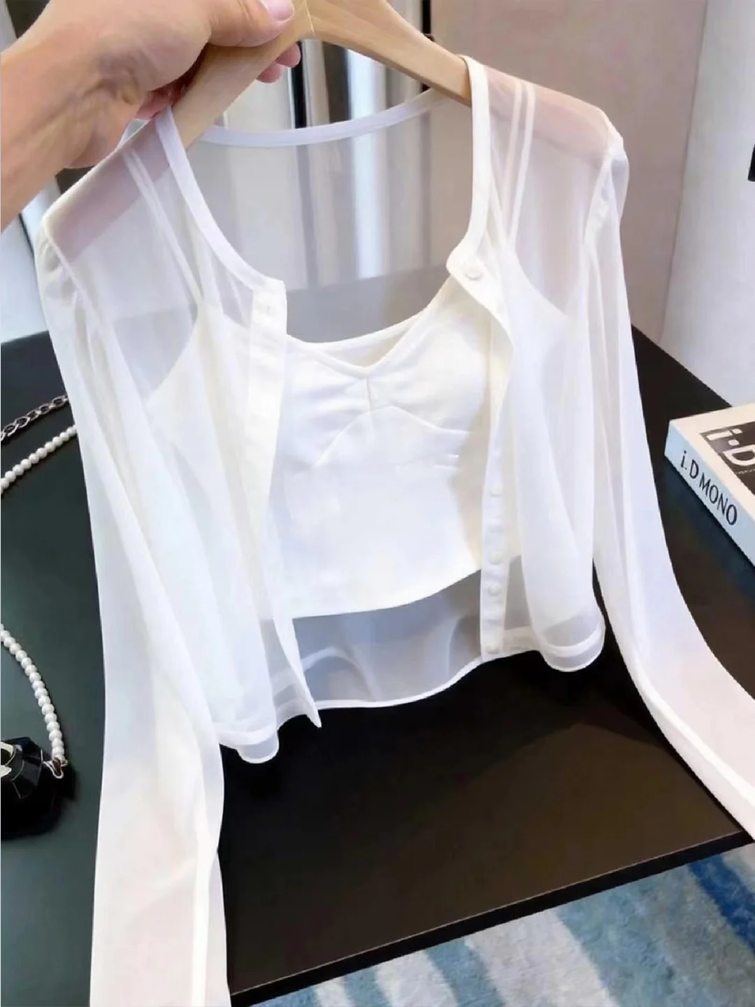 

Summer 2026 Women's Comfortable Breathable Long Sleeve Pure Color Commute Versatile Top Korean Design Sensation Sunscreen Fas...