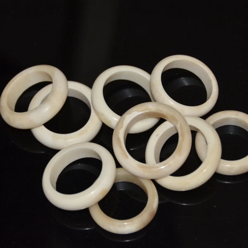 Unbleached natural color polished large size yak bone running , hanging , lifting ring accessories
