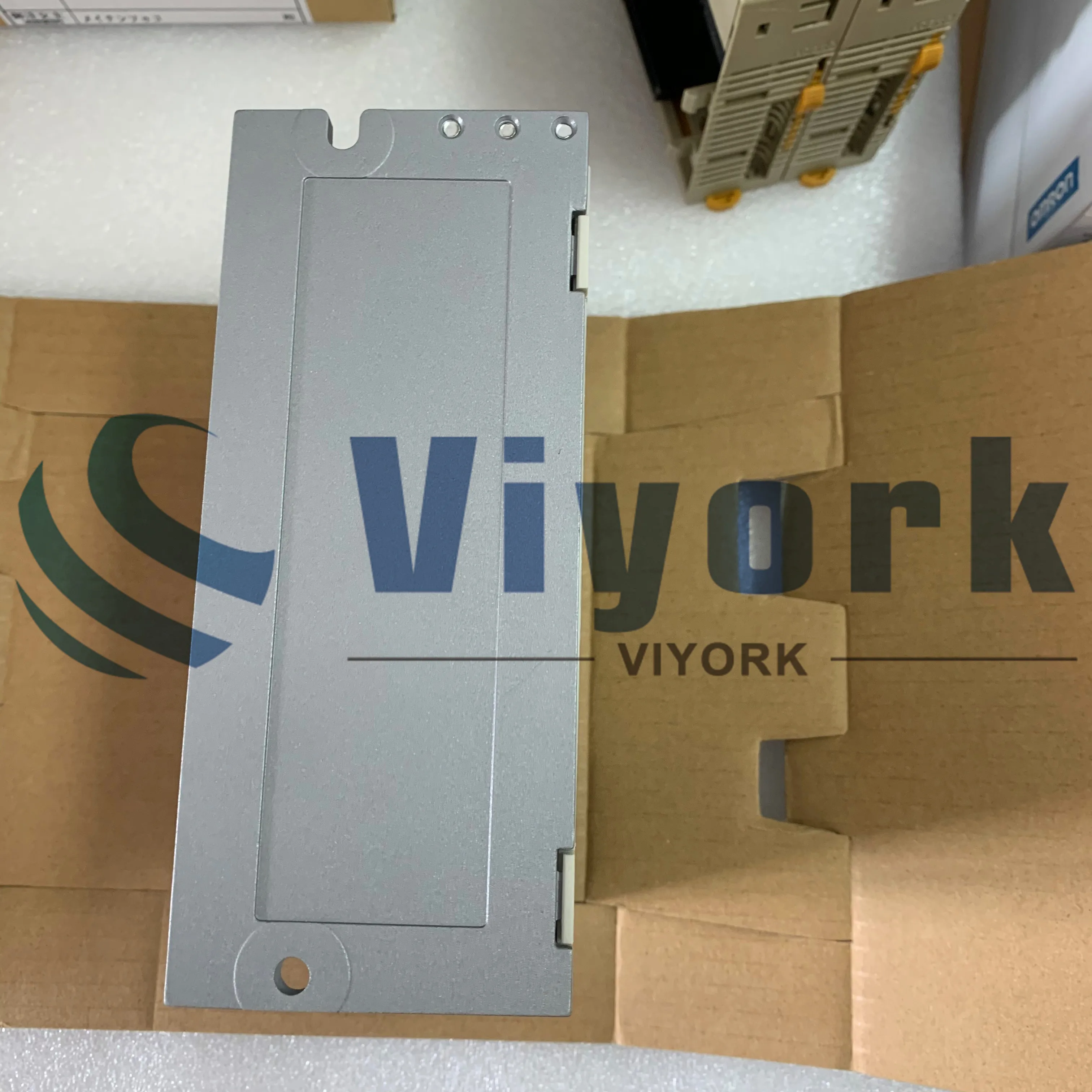 MR-J2S-60B-S041U638 SERVO AMPLIFIER 3.2A 3PH+1PH 600W 200-230VAC NEW