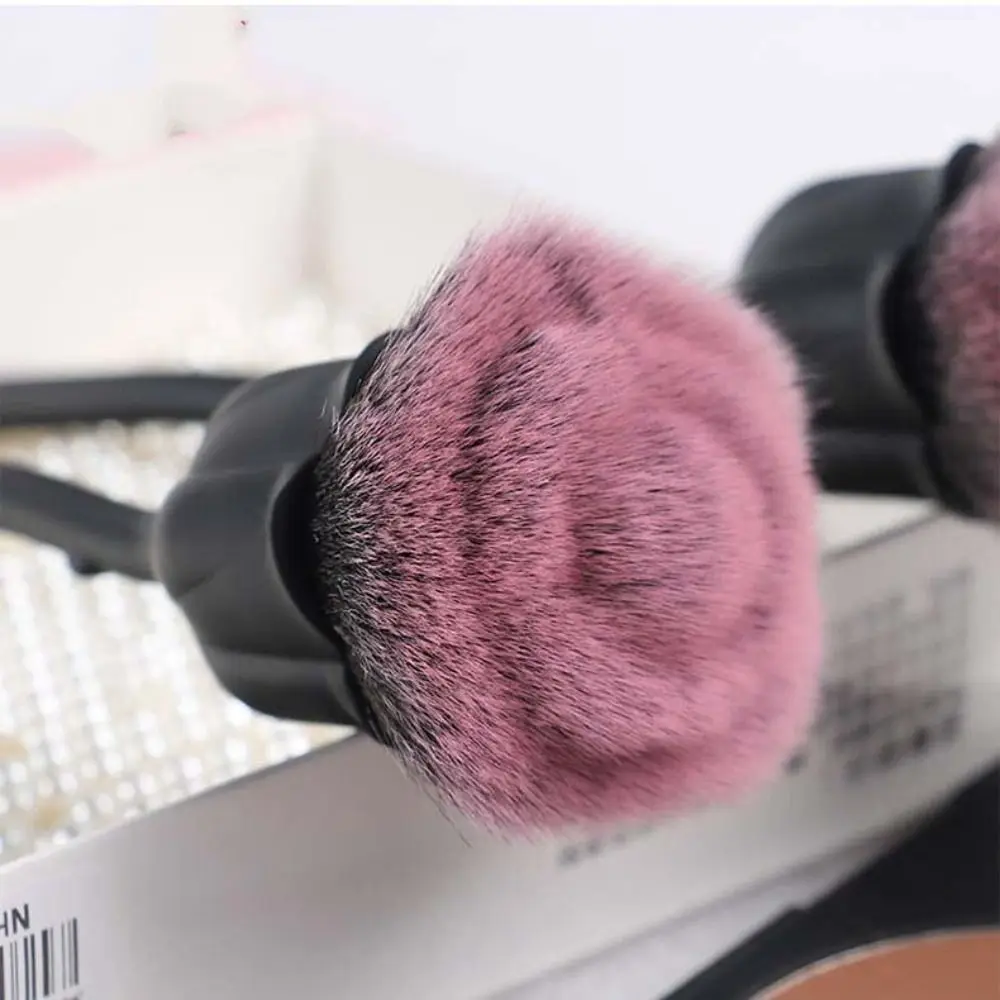 Pennello per la pulizia della polvere per nail art con fiore di rosa Pennello per trucco creativo in lana di nylon Strumento cosmetico Pennello per fondotinta in fibra morbida Strumento per il trucco