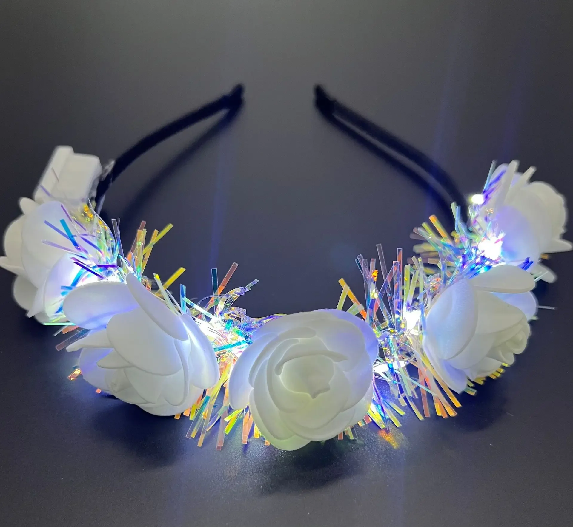 1 stücke Frauen Mädchen leuchten Pailletten Lametta Festival Blume Krone Stirnband Halloween Weihnachten Glow Party liefert – Detail 7