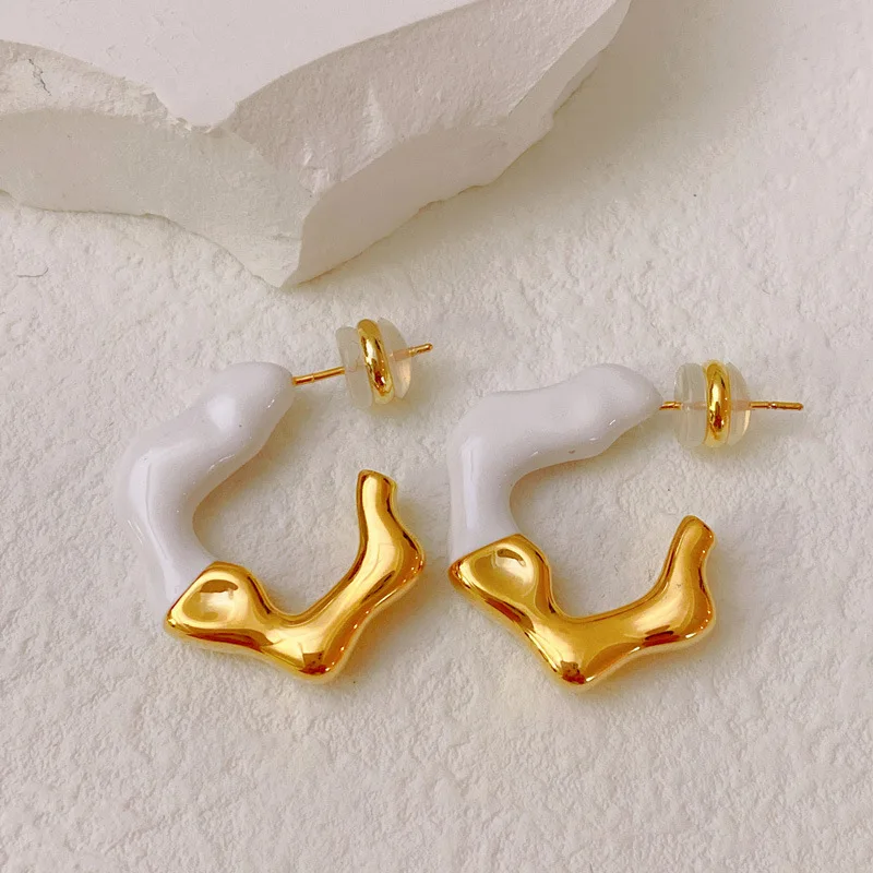

2021 New European And American Brass Enamel Irregular Wave C-Shaped Half Circle Earrings