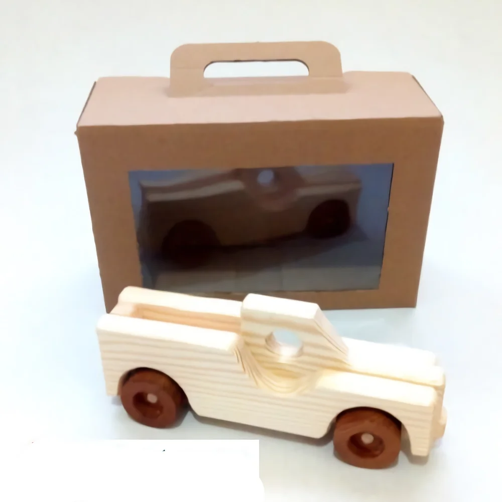 Рисунок 5 - Деревянный игрушечный автомобиль