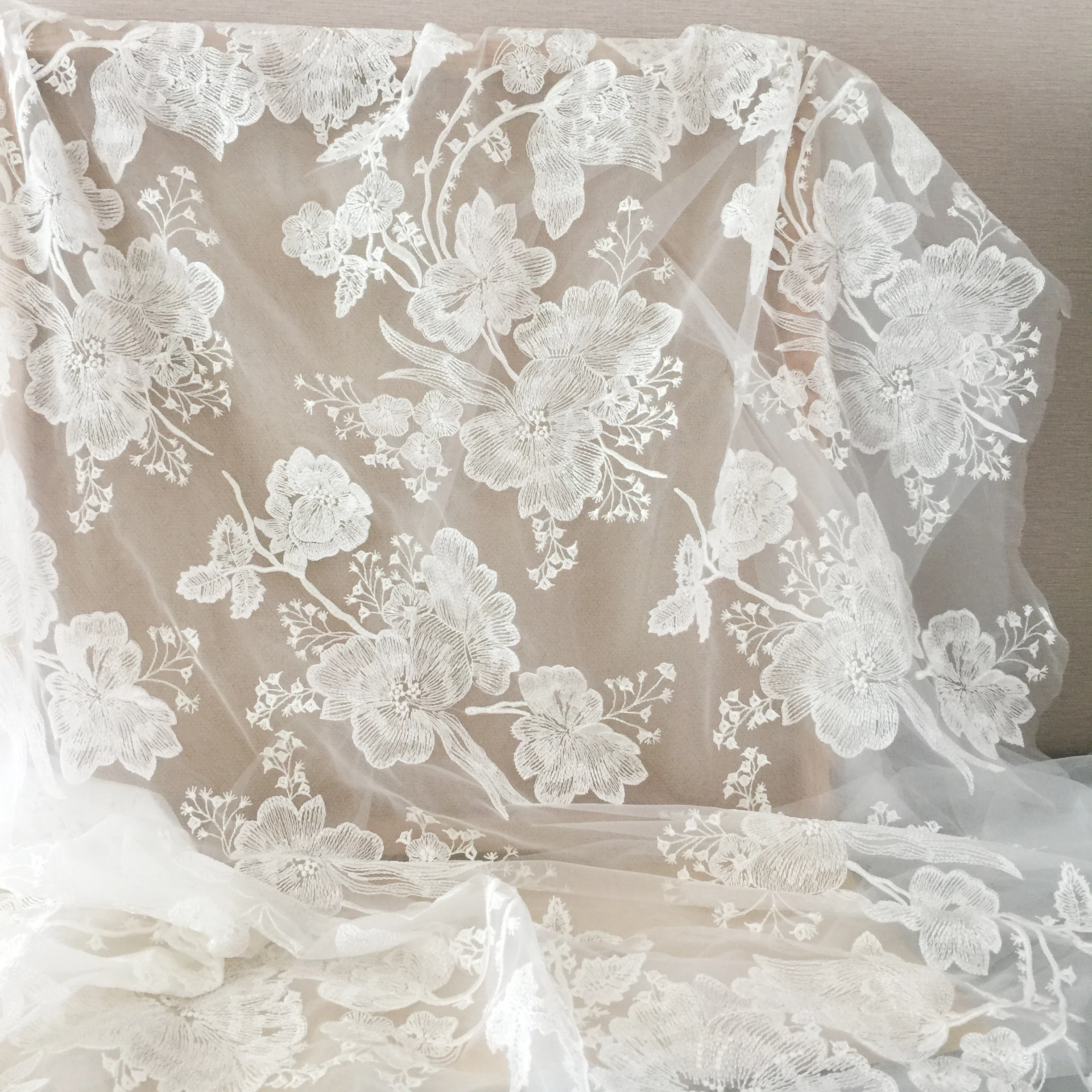 1 Yard Big Flower Wedding Lace Tulle Embroidery Floral Off-White Drape Lace Fabric for Bridal Gown Dress Train Wedding Veils