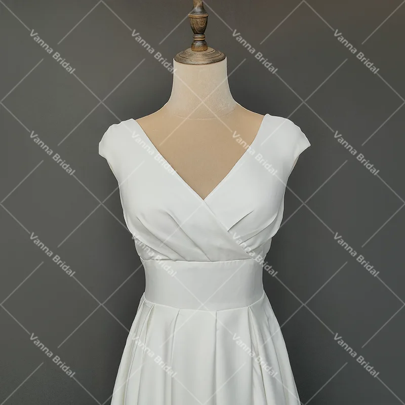 V pescoço de cetim alta divisão vestido de casamento simples longo plain a linha feito sob encomenda mais tamanho oco volta ruched varredura trem vestidos de noiva