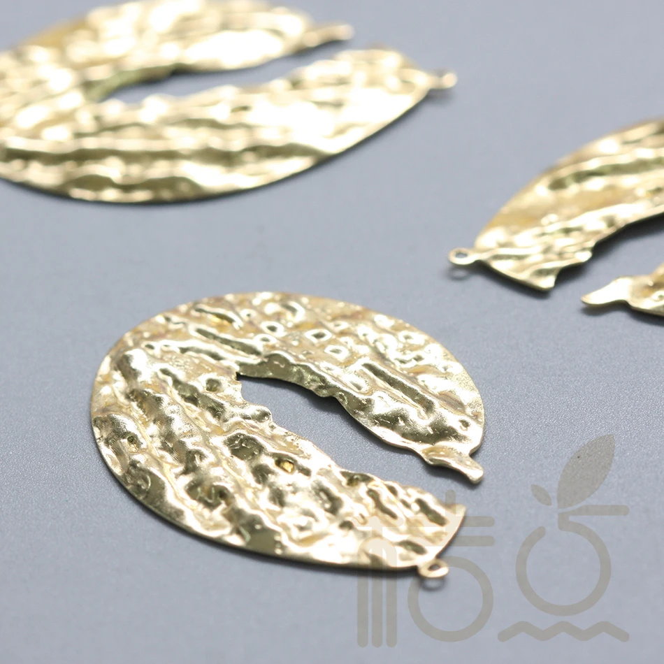 

DIY Supply-Solid Brass Finding Hammered Oval - 42x30mm (4121C)