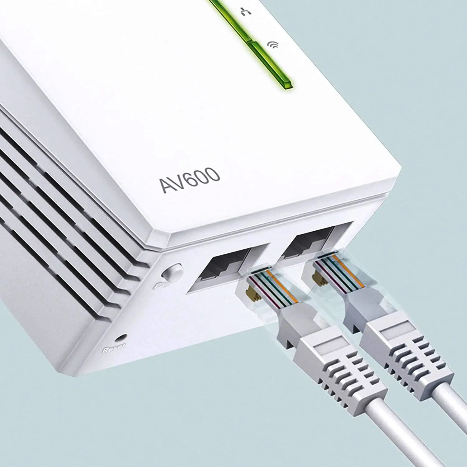 TP-Link TL-WPA4220 KIT Range Extender Powerline Adapter AV600 300 Mbps Wireless Plug Play 2 LAN Ports 300 Meters Range