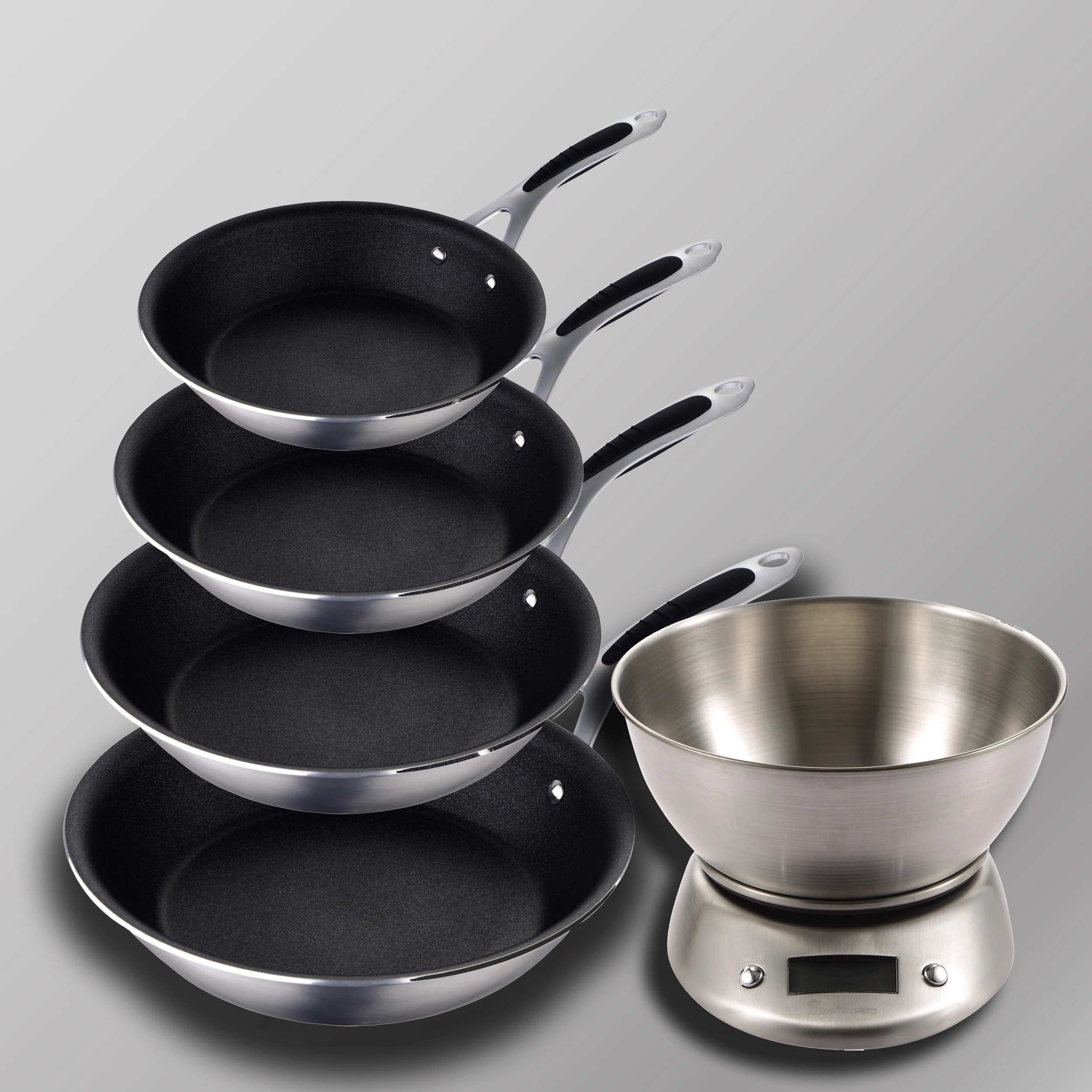 Pans and balance BERGNER collectables Foodies