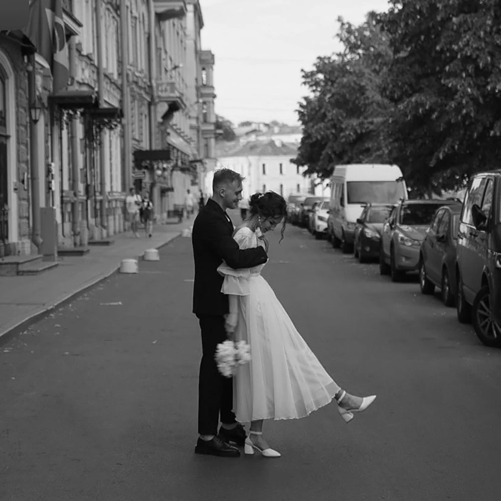 Square Back Long Bishop Sleeves Wedding Dress Customized Plus Size Tea Length Pleated Tulle Backless Victorian Bridal Gown