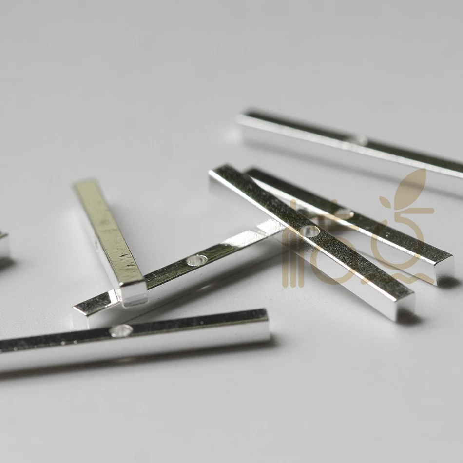 DIY Supply-Solid Brass Finding Rectangle Bar - Center Hole - 22x2mm (4477C)
