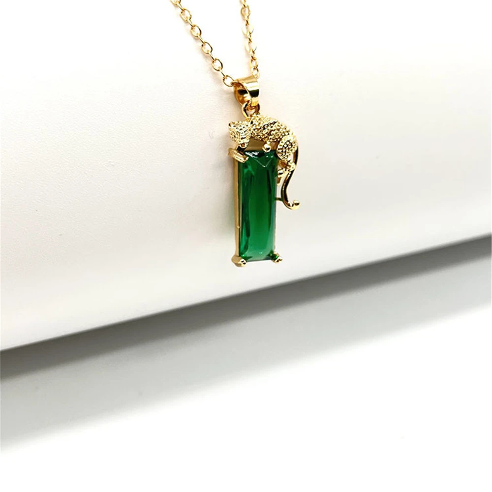 Fashion Panther Inlaid Green Crystal Pendant Necklace Exquisite Women\'s Necklace Party Jewelry Accessories Personalized Gifts