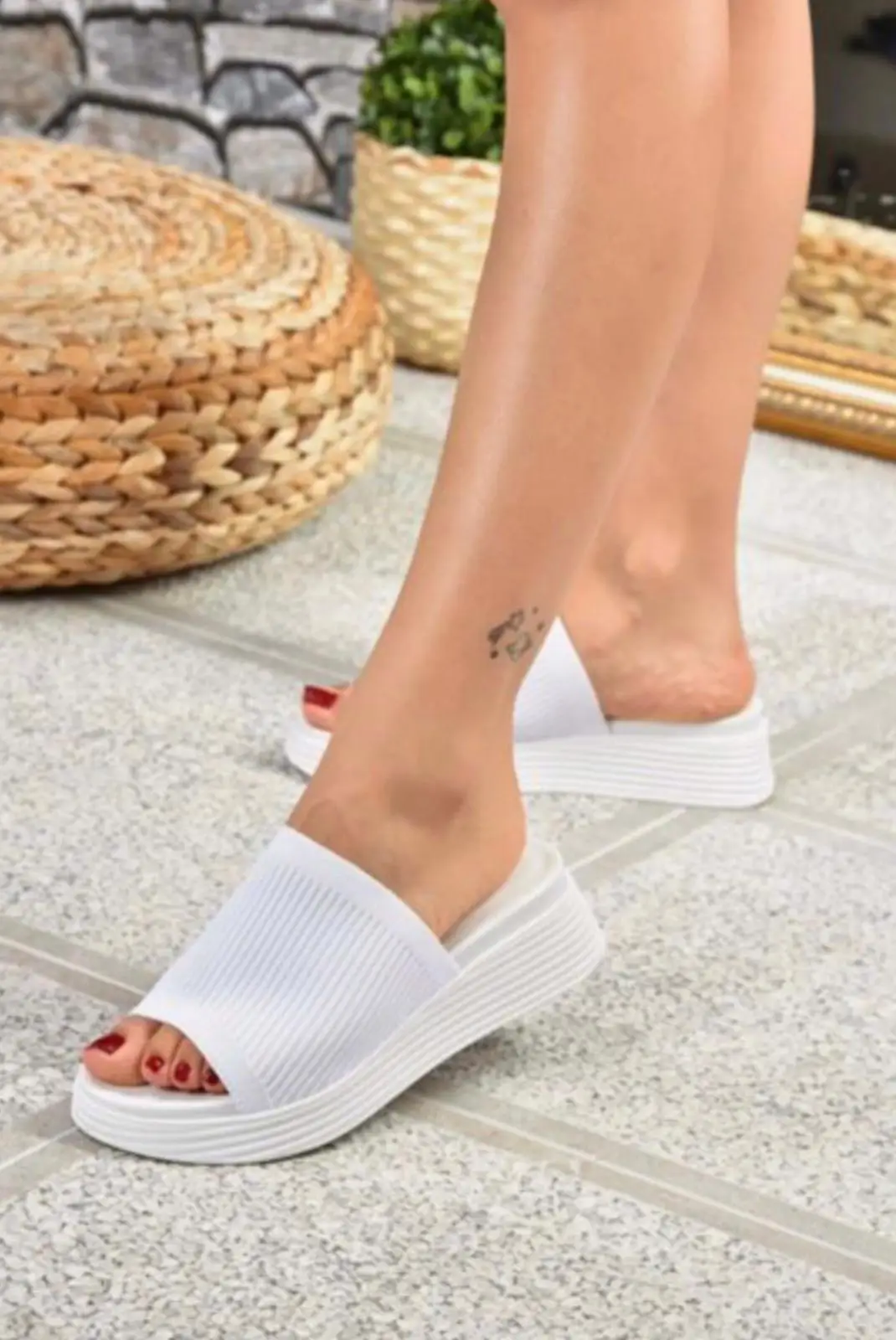 Women slippers ladies sandals 2021 summer spring shoes flat sole comfortable stylish SUPER SUPER PRICE daily special occasions