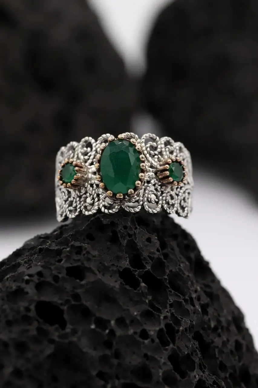 

925 Sterling Silver Emerald Filigree Ring Inlaid Mardin Assyrian Turkish Special Adjustable Finger Width Collet Women Jewelry