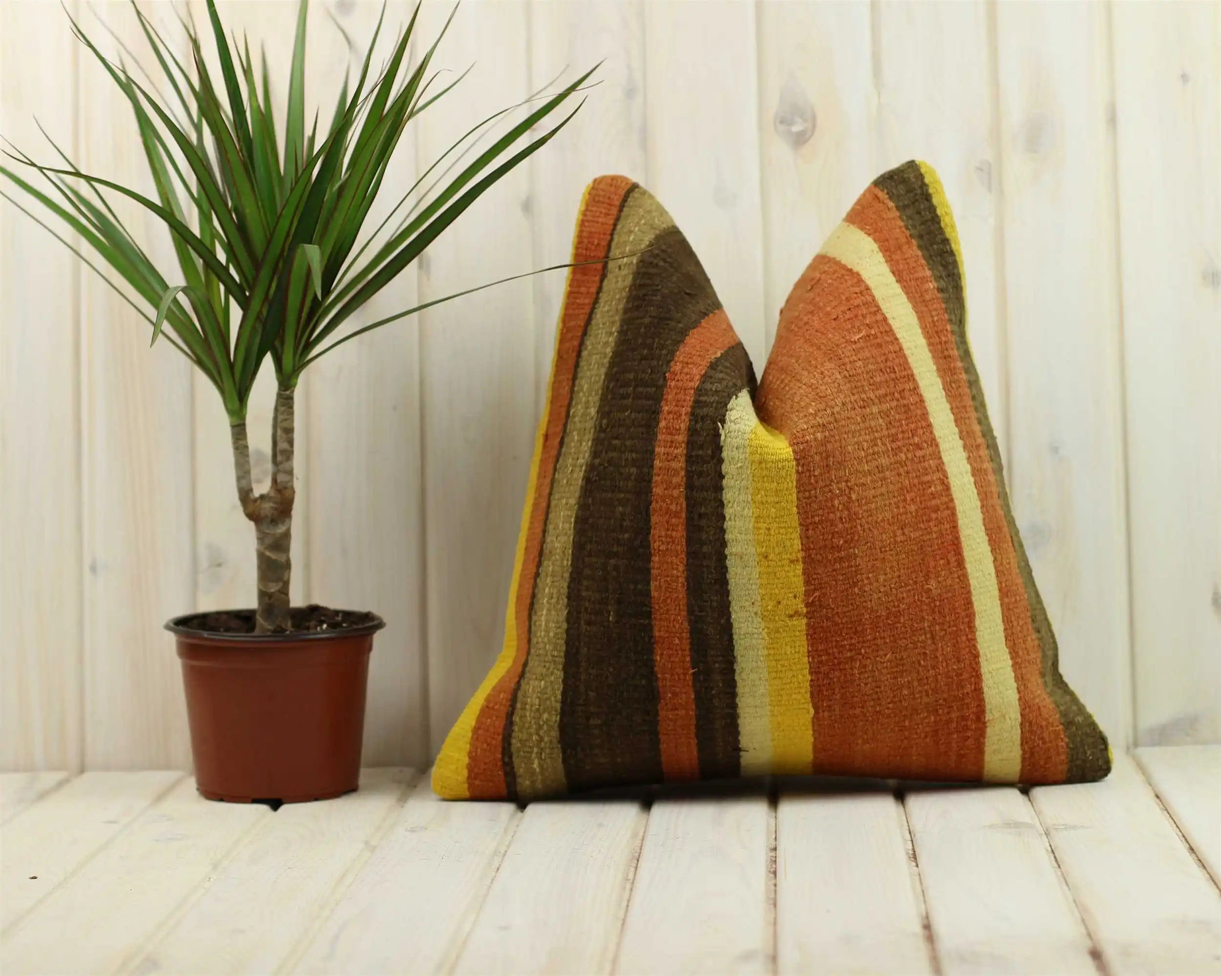 Handmade Kilim Pillow Cases Hand Woven Turkish Anatolian Traditional Motifs Cushion Cover Vintage Home Decorative Zip Carpet