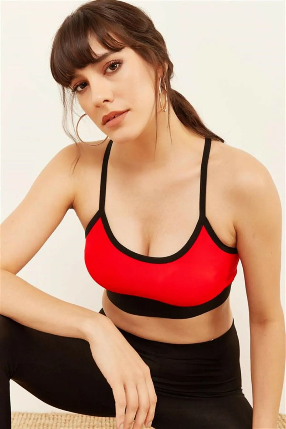 Women's Black Back Detailed Slim Fit Sports Bustier Fitness Yoga Running Tube Top Comfortable Stretch Sports Bra