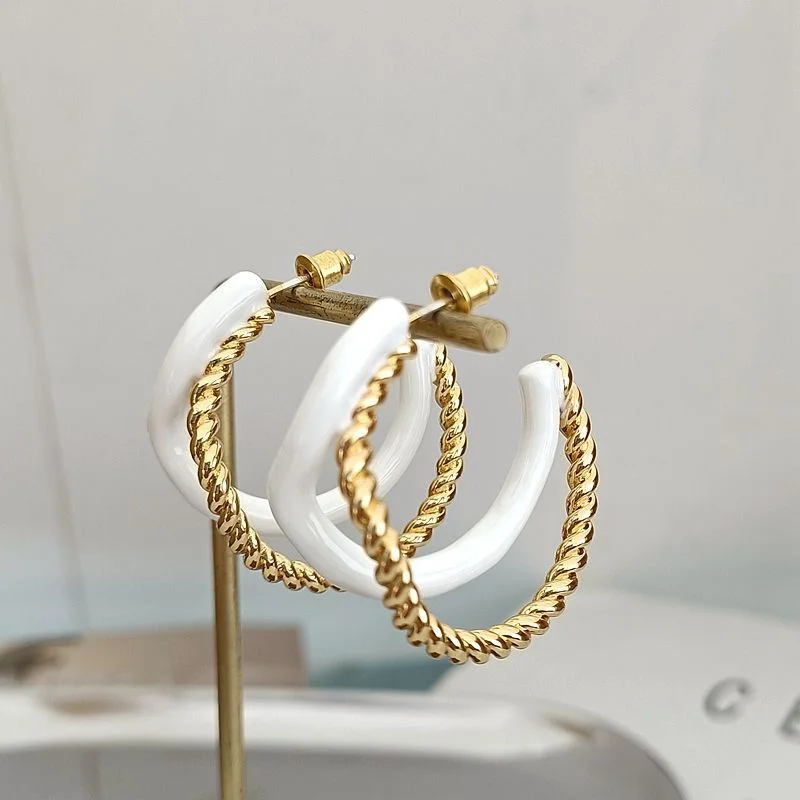 

European And American Fashion Brand Jewelry Wholesale Simple Geometric Interlaced Lines C-Shaped Girls Earrings