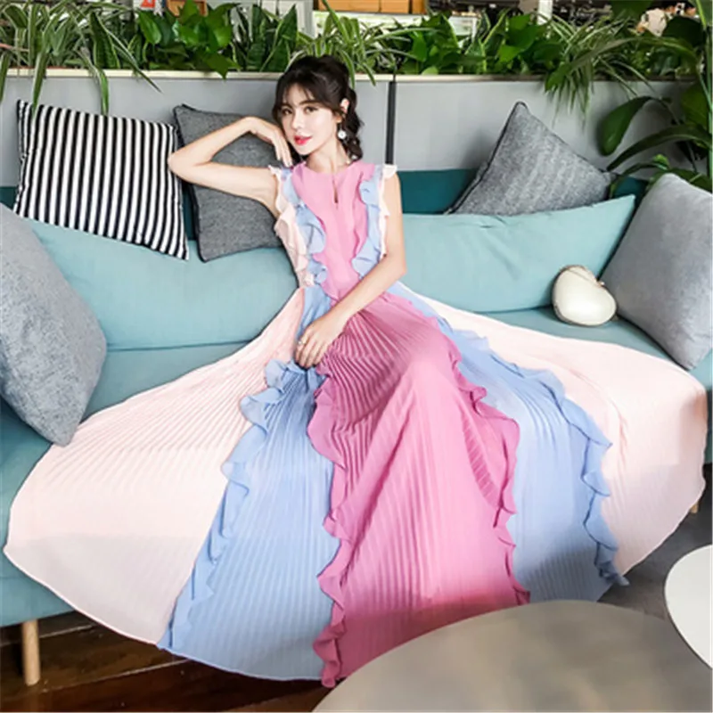 

Beach lace dress 2020 new French retro palace fashion sexy O-neck sleeveless seaside holiday fairy long dress