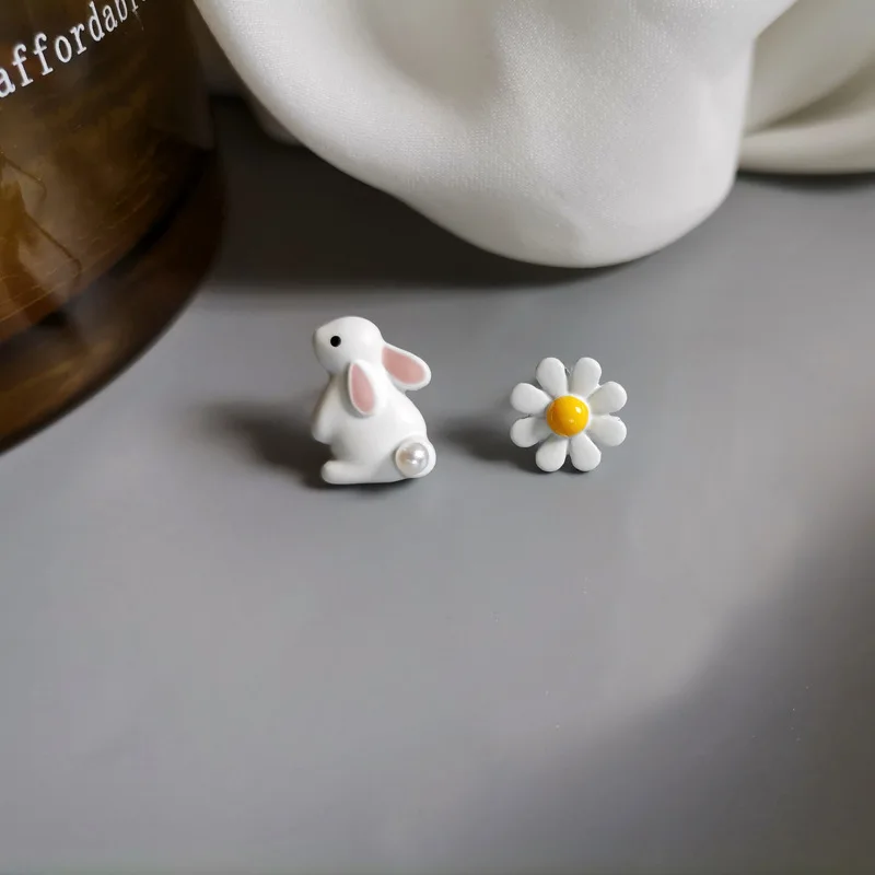 Cute Rabbit Red Heart Asymmetry Stud Earrings For Women Sweet Daisy Flower Animal Earring Birthday Party Wedding Jewelry
