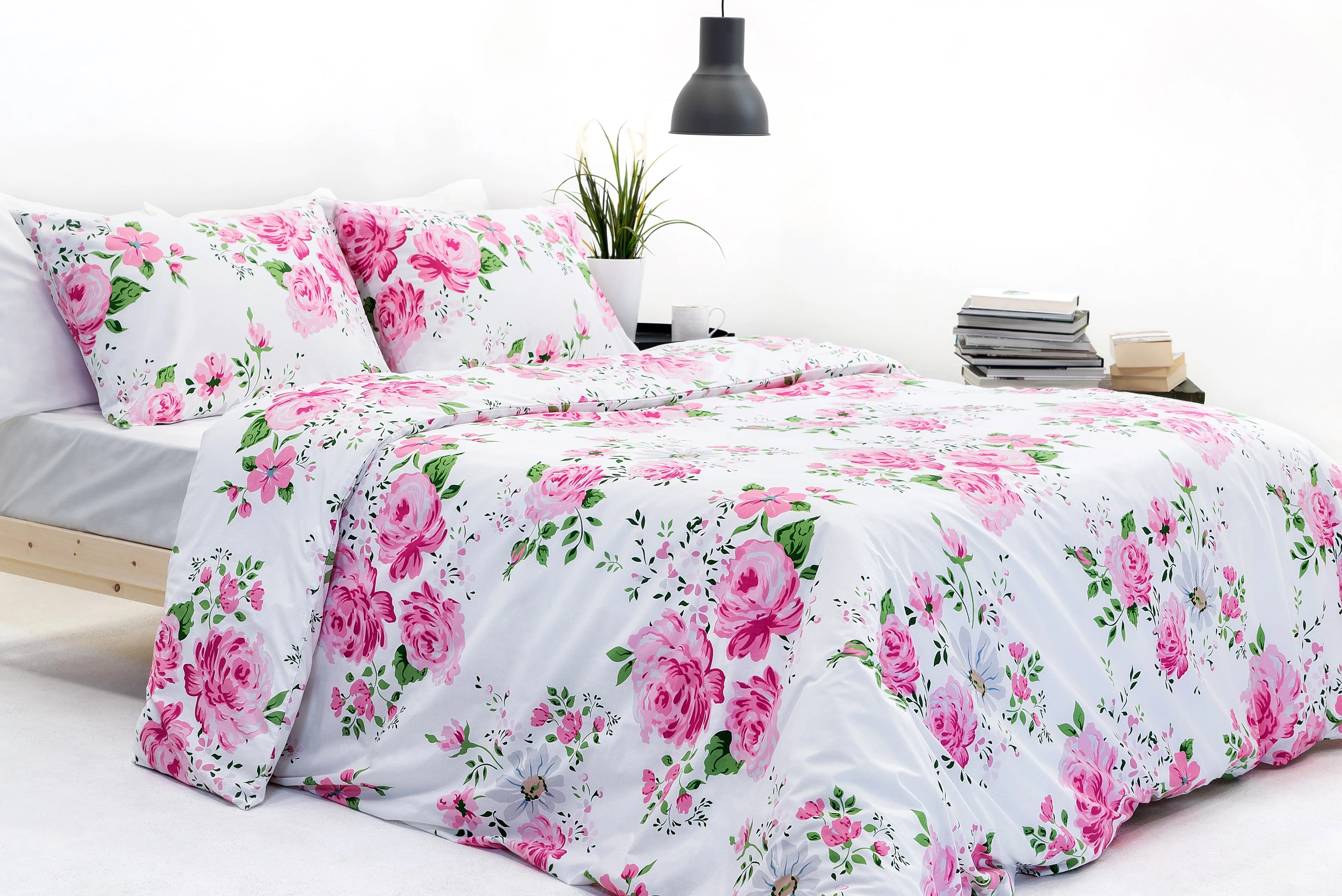 100% cotton Printed Duvet cover set , 200x220 Duvet cover with button closed and 2 pcs 50x70 Pillowcases , model Lamus