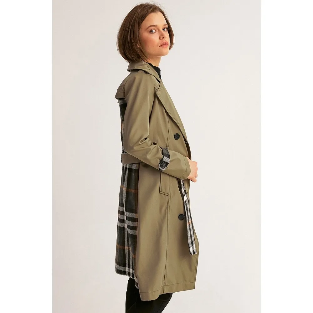 Causal light tan autumn women trench coat Split joint elegant long sleeve coat Plaid long coat with belt windbreaker