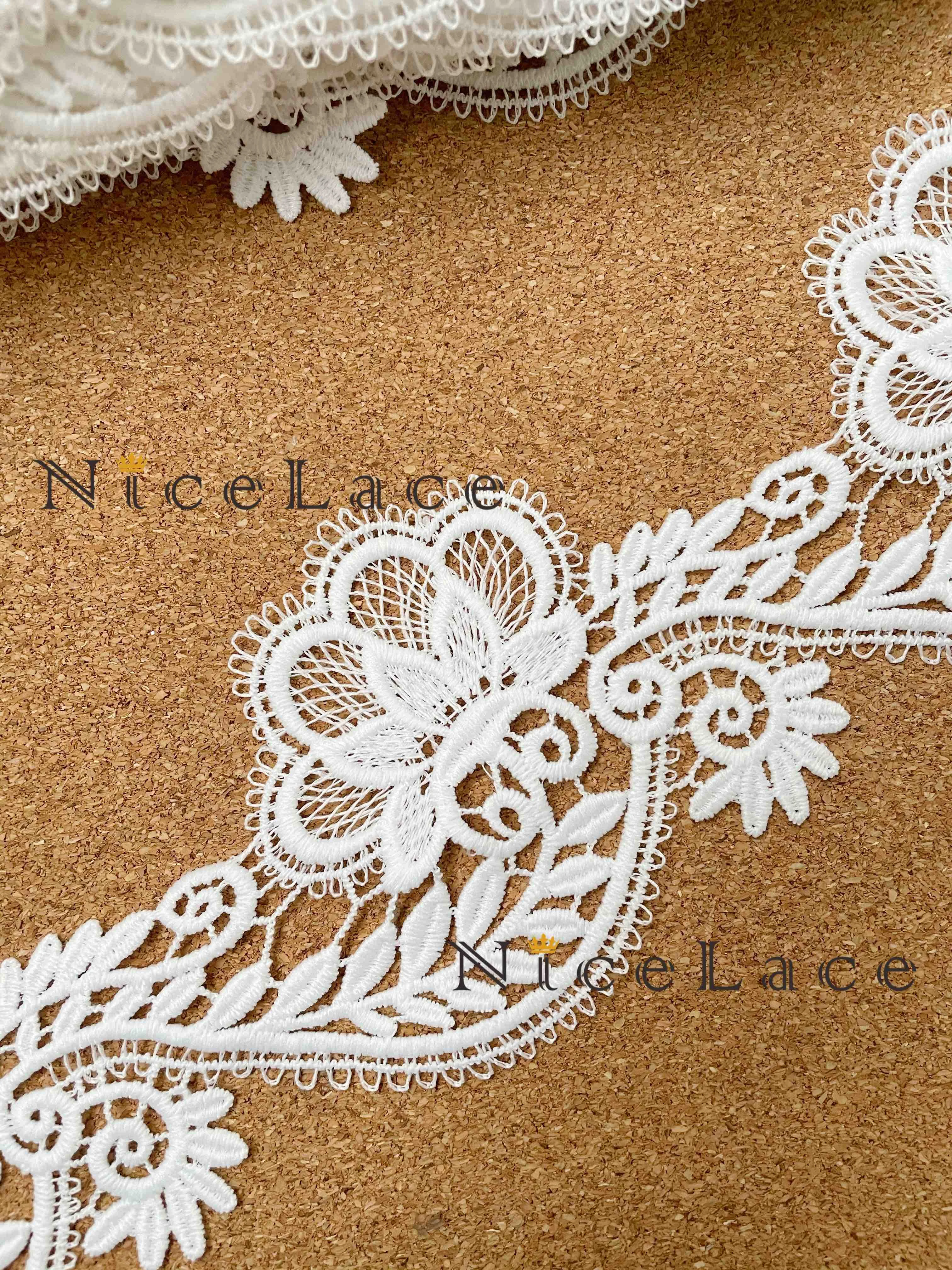 Free Shipping Lace Trims For Sewing 3 Yard Delicate Bridal Veil and Fashion Dresses In White Color Fabric Accessories Width 8cm