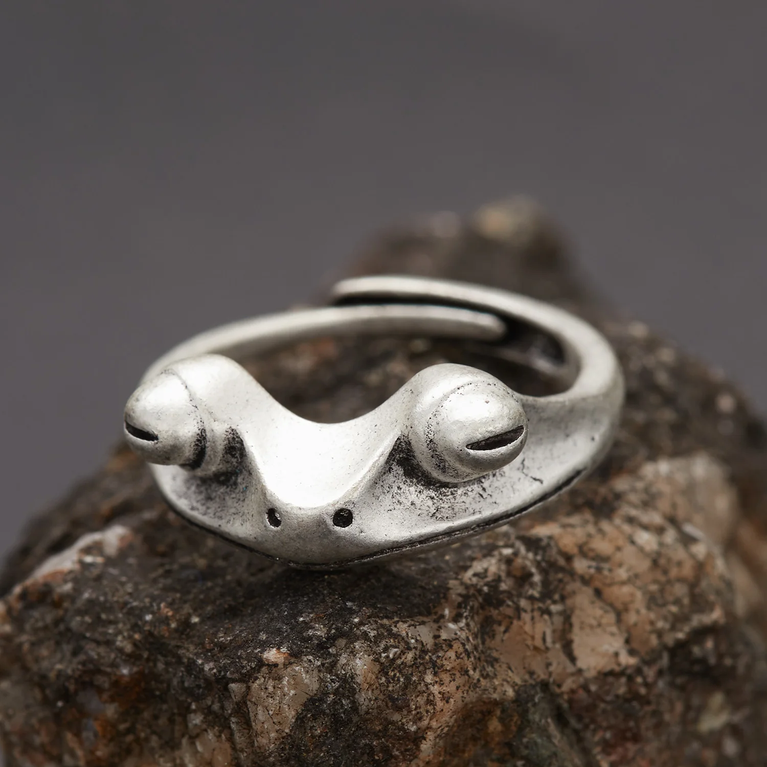 Gothic Frog Ring For Men Women Vintage Blue Eye Silver Color Fashion Animal Ring Open Adjustable Hip Hop Jewelry Gift Anillos