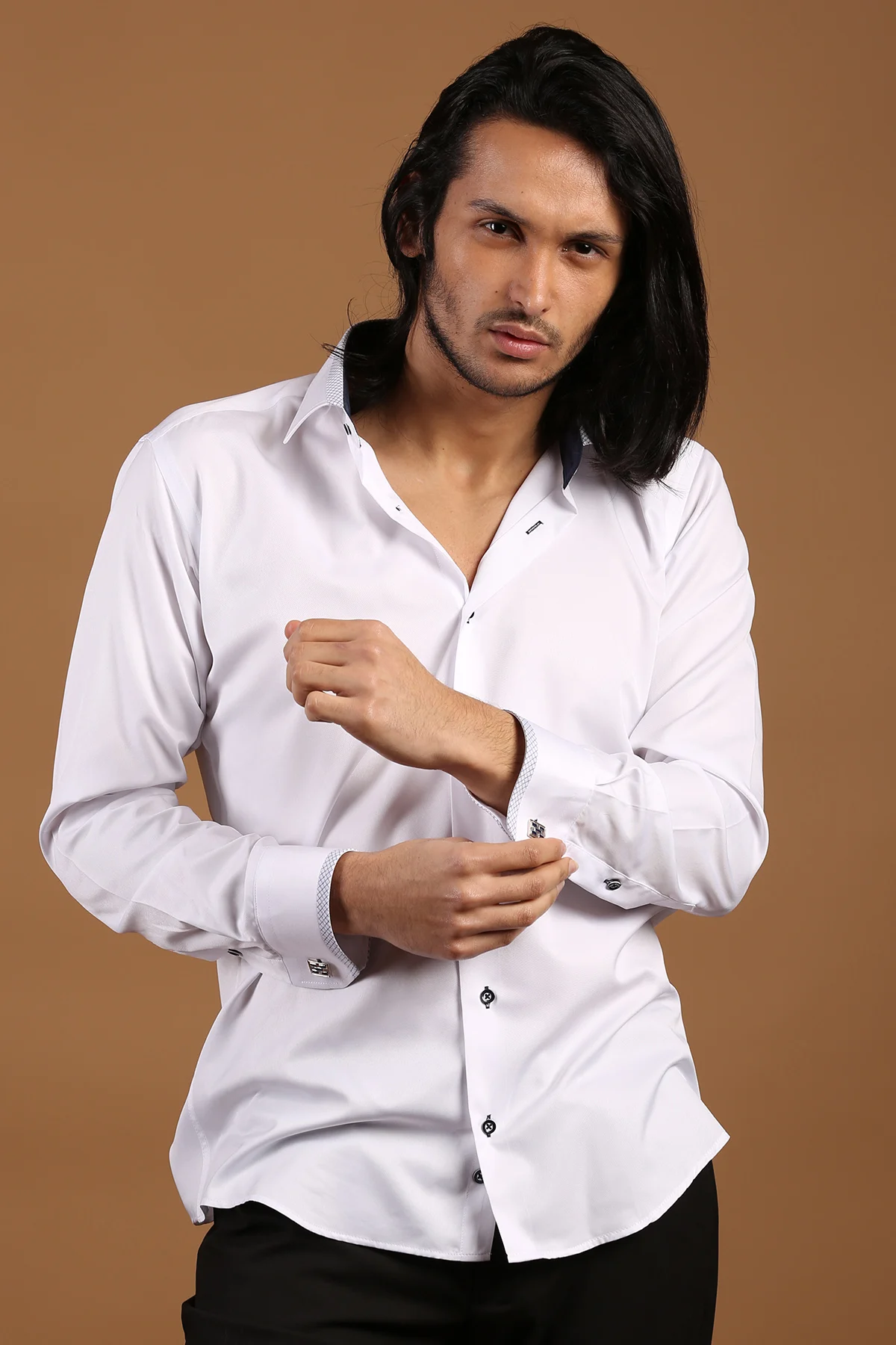 

Shiny Fabric Narrow Cut Slim Fit Sleeve Button Long Sleeve Navy Blue Detailed White Male Shirt