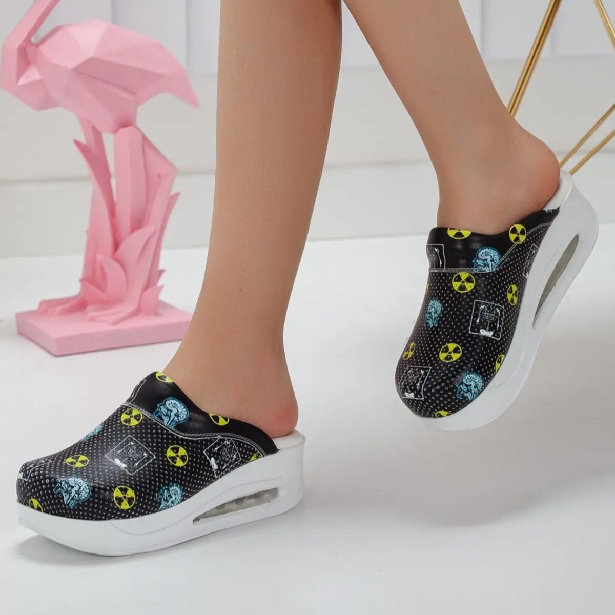 2022 New Orthopedic Sabo Women Slippers Sandals Shoes Nurse Doctor Hospital Medical Casual Quality Soft Comfort Anti-Slip Clogs