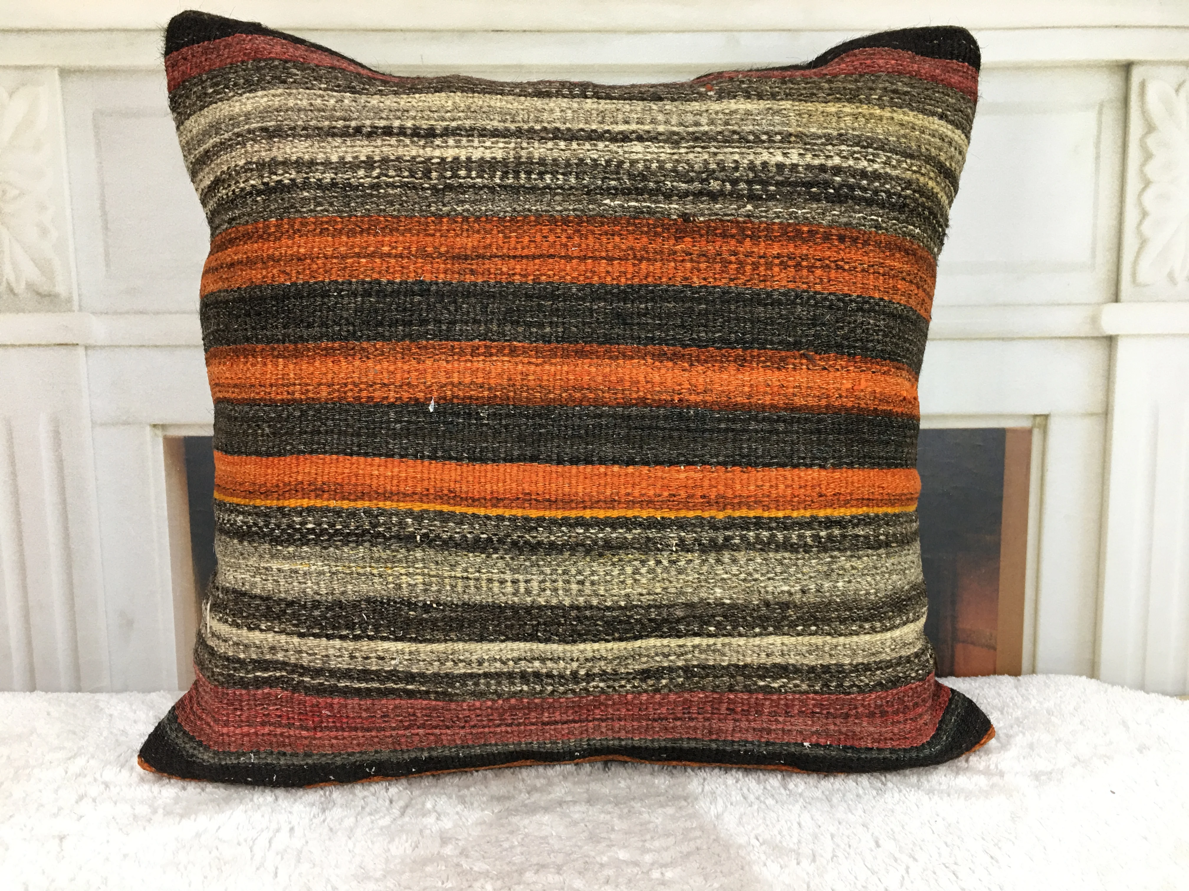 

Handmade Kilim Pillow Cover Decorative Pillow Vintage Pillow Cover - 20x20 Inches - 50x50 Cm Wool Hidden Zipper