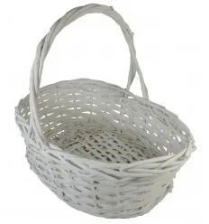 White wicker basket-details and gifts for weddings, baptisms and communes