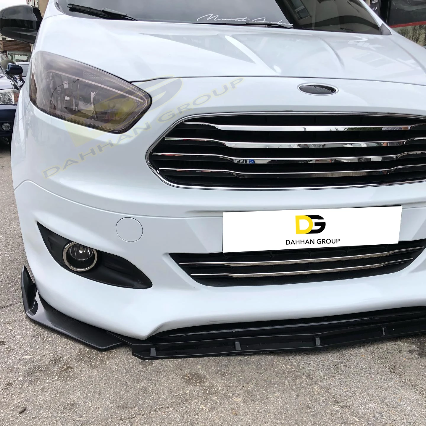 Ford Tourneo / Courier 2014ด้านหน้า Lip / Splitter 3ชิ้น Gloss เปียโนพลาสติกสีดำใบมีดด้านหน้าสปอยเลอร์ปีกฟอร์ดชุด