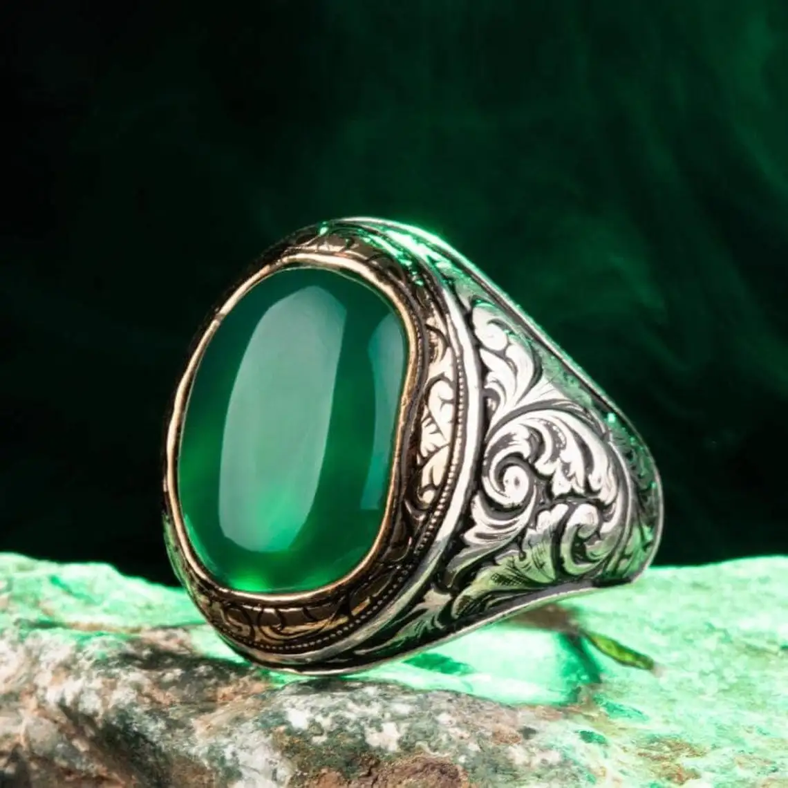 

Elegant Business Ring in 925 Sterling Silver Green Agate Stone Authentic Vintage Handcarved Ottoman Model Jewelery Gift For Him