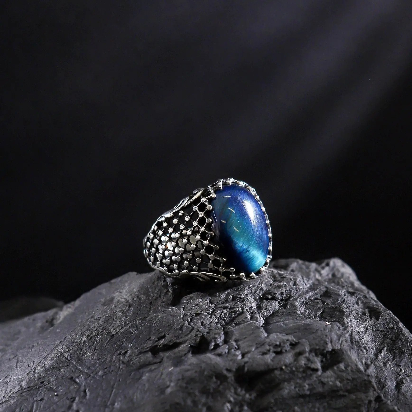 

Elegant Design 925 Sterling Silver Oval Blue Tiger Eye Stone Men's Ring Ottoman Style Business Jewelery Gift For Him Accessory