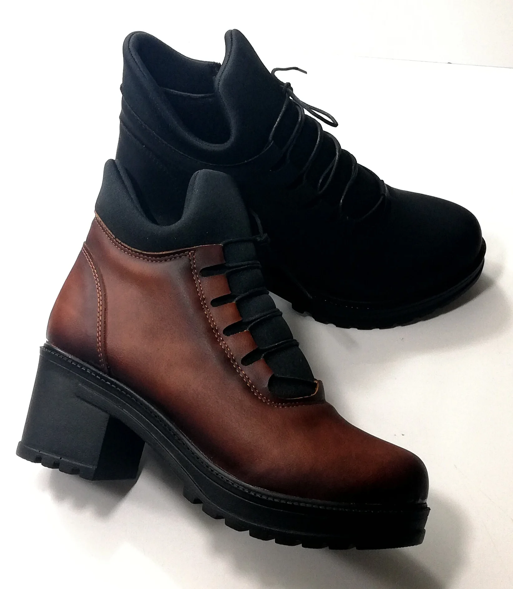 WOMEN, BROWN AND BLACK TWO COLOR OPTION THICK HEEL WARM INTERIOR DESIGN WATERPROOF NEW FASHION WINTER BOOTS, OFFICE AND DAILY