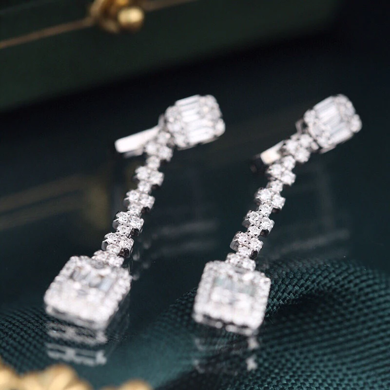 Aazuo Hot sale 18K Pure Solid White Gold Real Diamonds 1.20ct Sector Stud Earrings Gifted For Women Wedding Birthday Party Au750