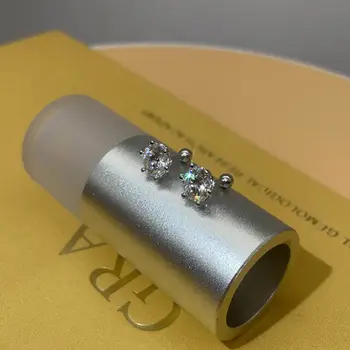 8 最佳銷售 莫桑石螺絲耳釘 - №5