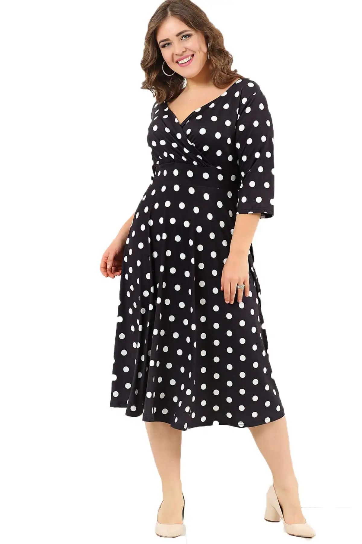 

Angelino Young Polka Dot Lycra Plus Size Evening Dress Short V Neck Three Quarter Sleeve Mid Length Casual Event Garment Female