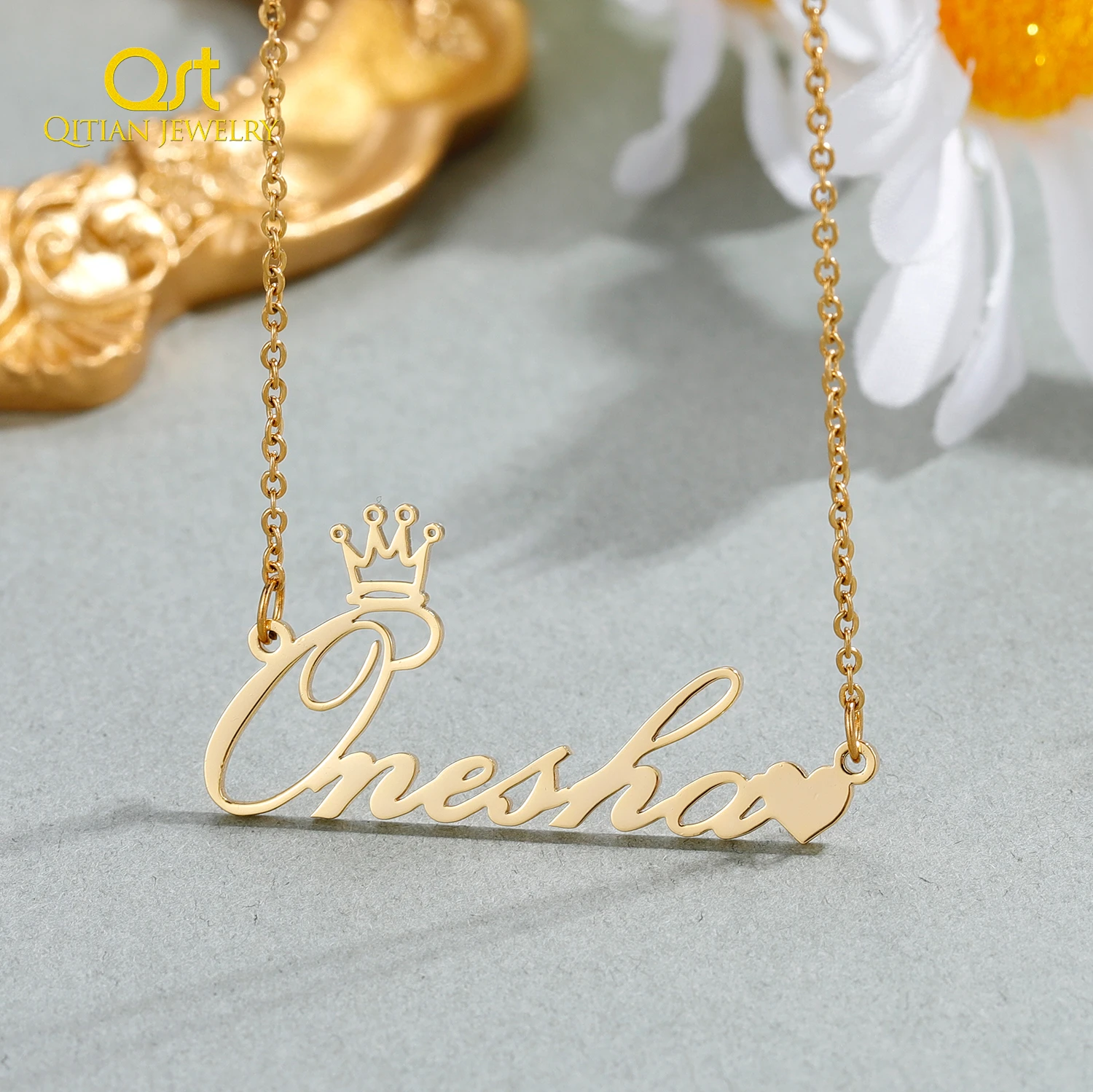 

Custom Name Necklace With Crown Personalise Name Pendant 18K Gold Plating Stainless Steel Chain Jewelry For Women Birthday Gift