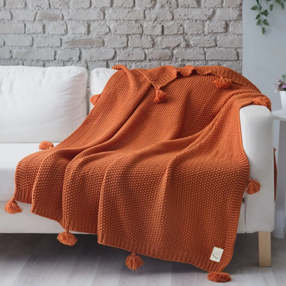 

Brass Knitted Pompom Knitwear Tv Blanket Throw Home Decoration Sleeping Sets Knitted Cotton Blankets 130X170 Cm Winter Products