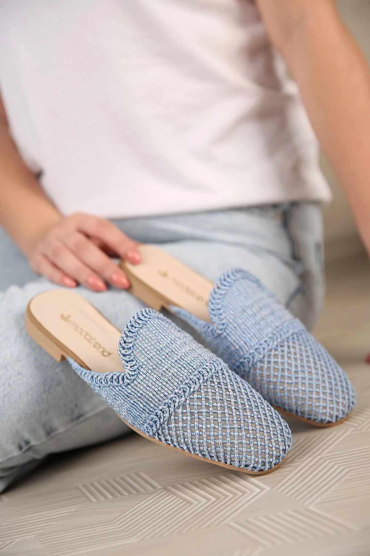 Women's Mesh Slippers Gauze Knitted Sandals Female Braided Design Charm Set Toe 2021 Holiday Beach Flat Sandals Casual Women Shoes