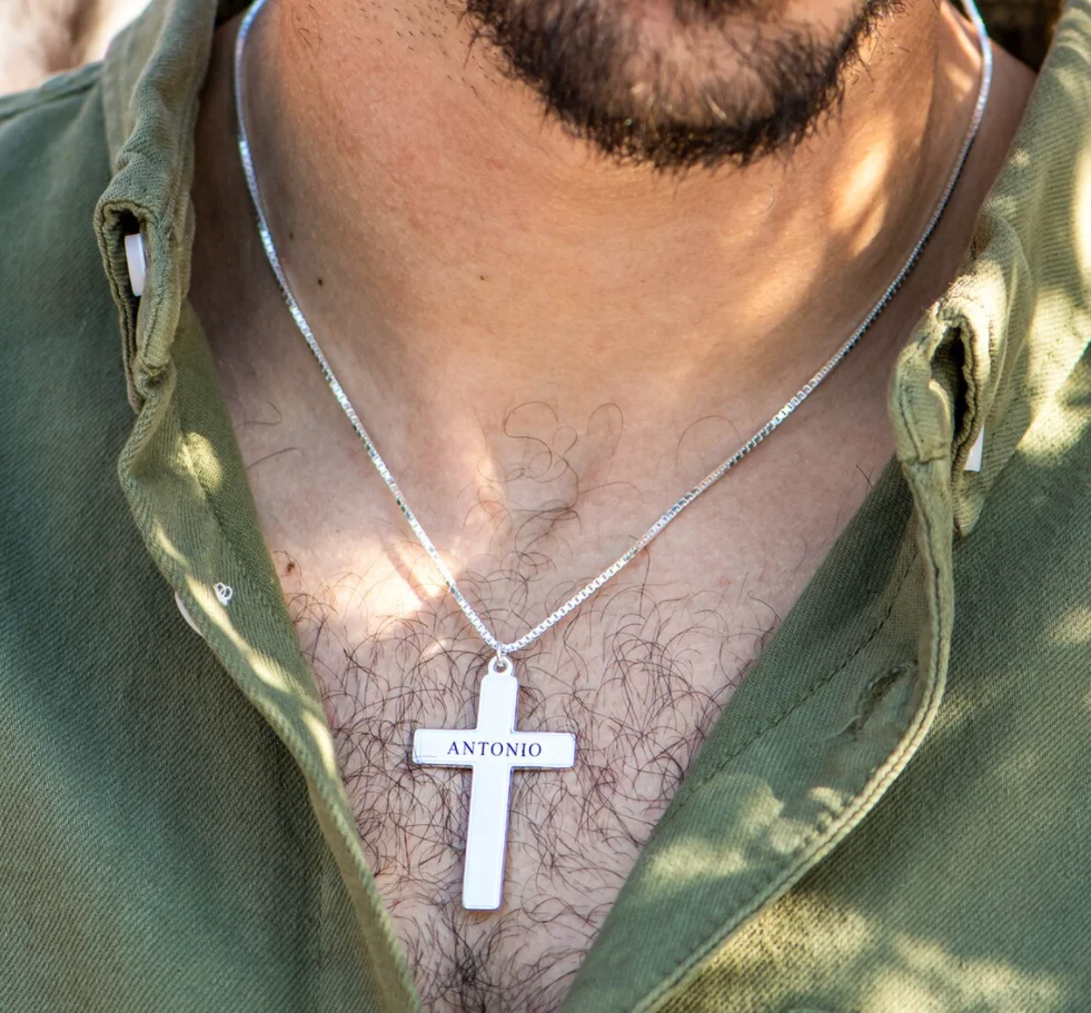 

Men's Engraved Cross Pendant Necklace Customized Men Birthday Jewelry Gift for Him Man Boyfriend Husband Son Fathers Gifts