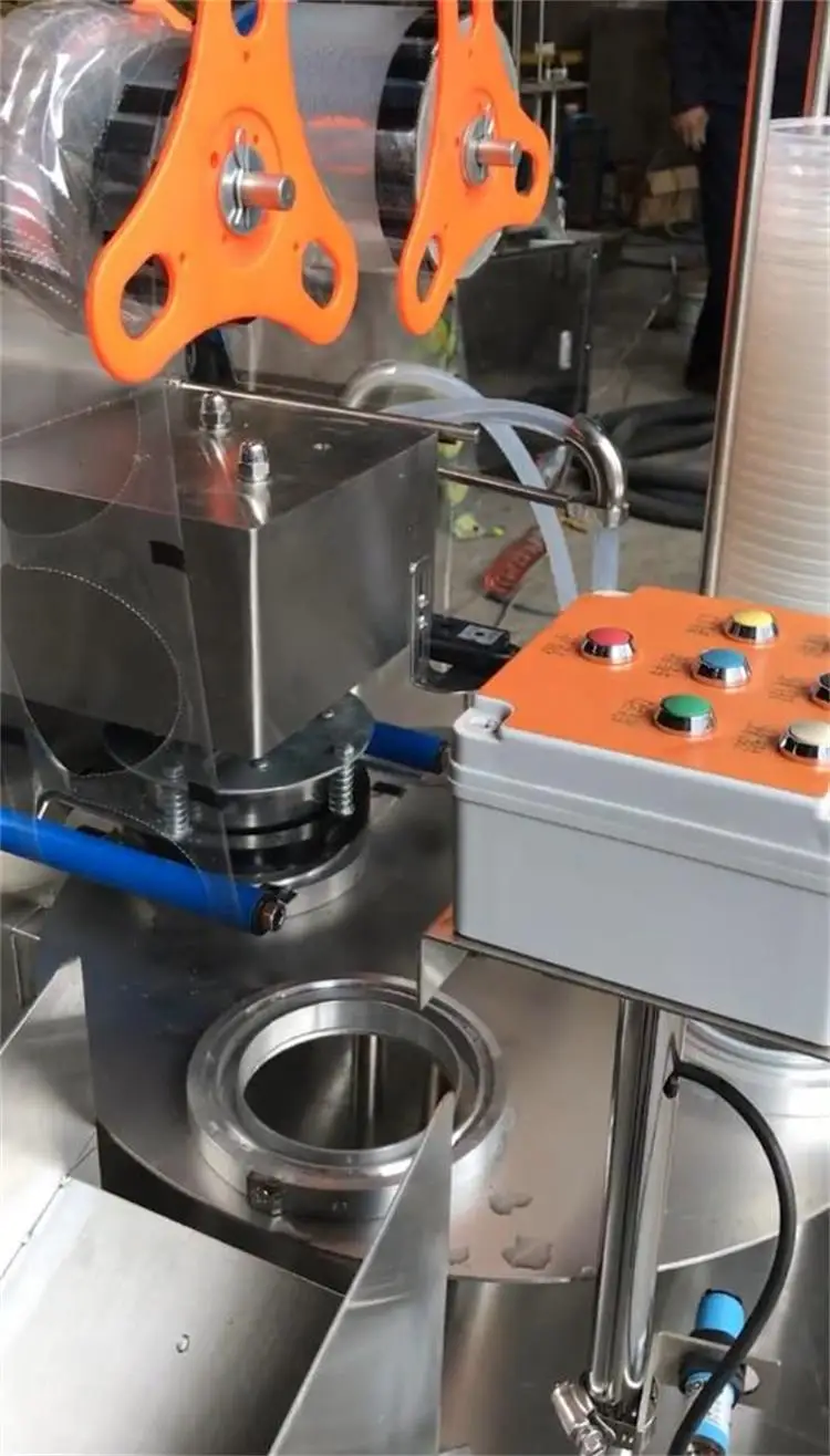 自動プラスチック製のミルクカップ充填およびシール機 50 〜 600 ミリリットル